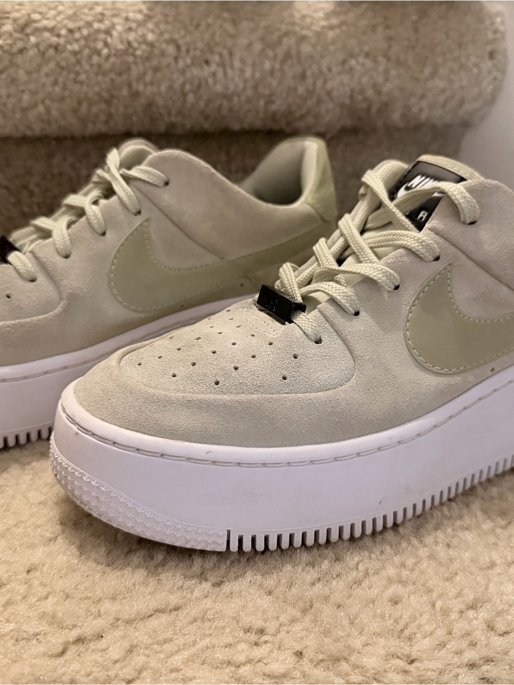 Nike Air Force 1 Low Suede Sneakers - Sage Green size 7.5 clean